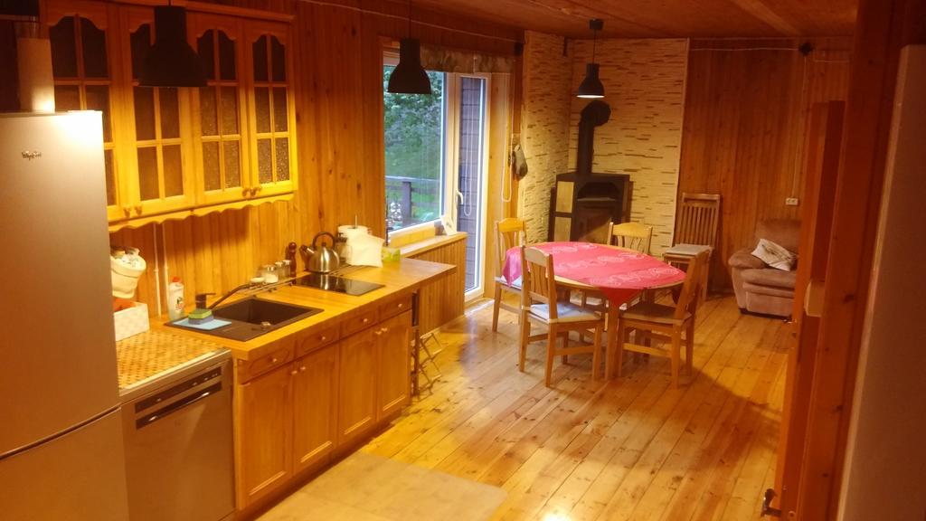 Poilsio Baze Guest House Latezeris Bagian luar foto