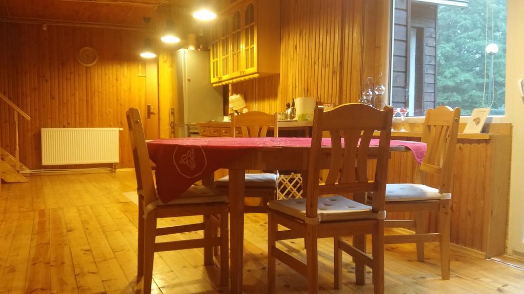 Poilsio Baze Guest House Latezeris Bagian luar foto